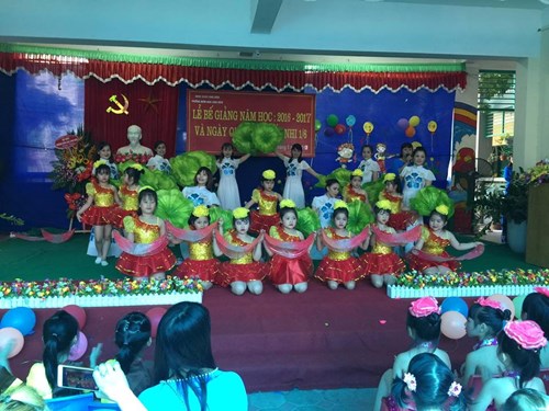 Trường mầm non Long Biên tổ chức Lễ tổng kết năm học 2016 -2017 và vui tết thiếu nhi 1/6.